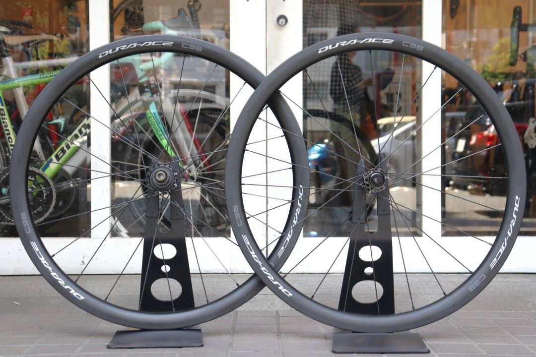 【美品】デュラエース c36 ホイール カーボン（R9270） シマノ SHIMANO デュラエース DURA-ACE WH-R9270-C36-TU