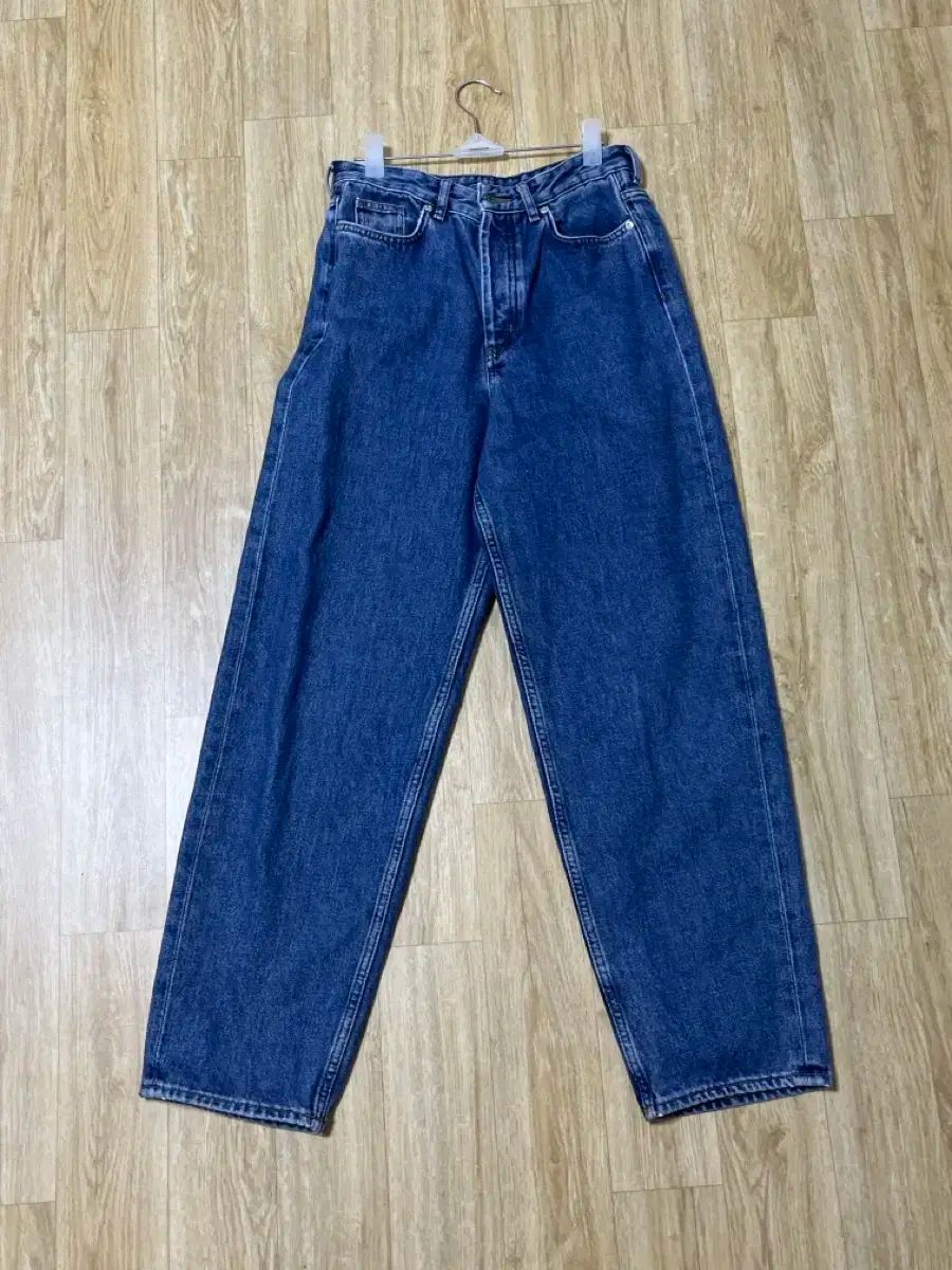 【雷市場（ポンジャン）商品韓国直送】 Cos テーパード ジン (ジンチョン) 出品