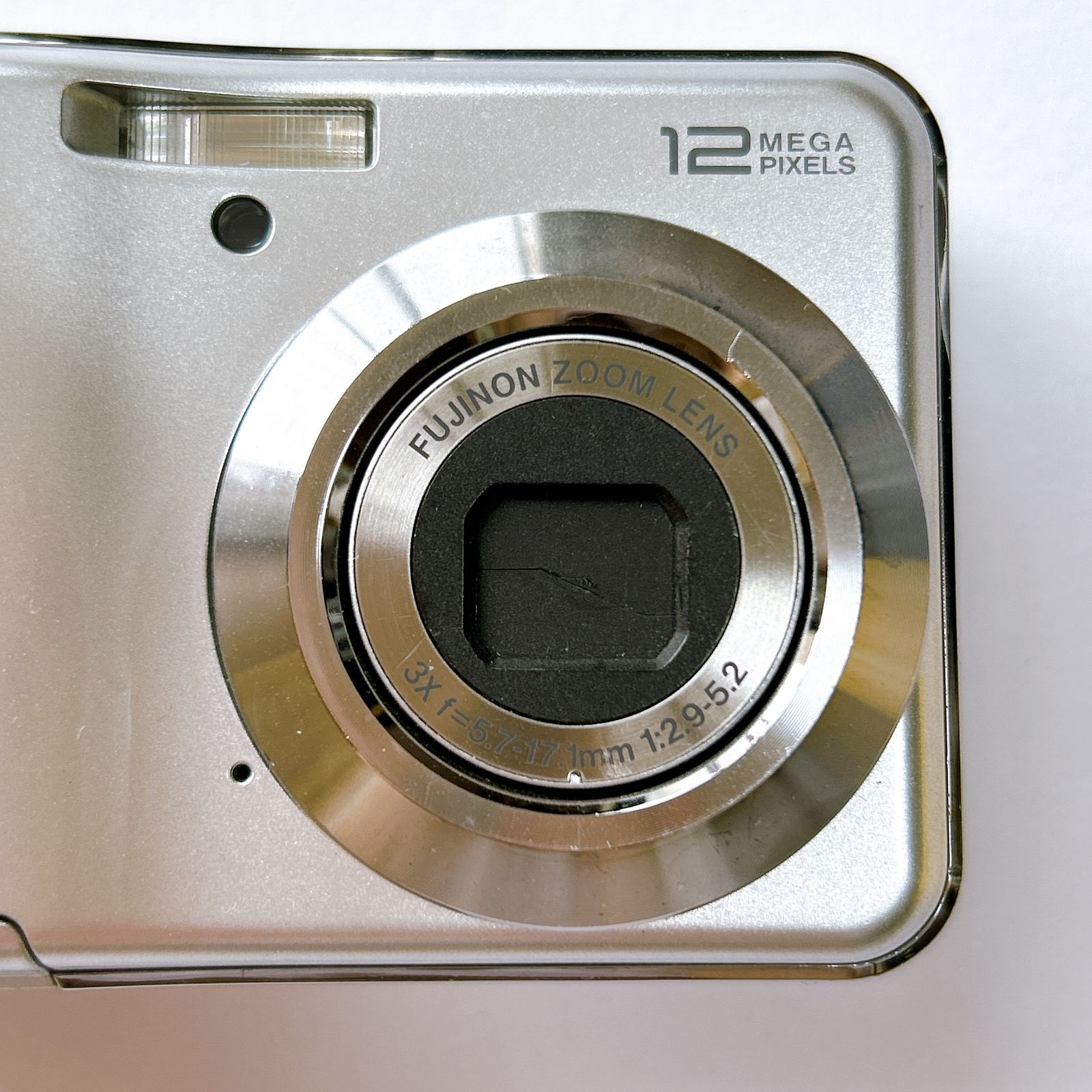 FUJIFILM フジフィルム FinePix AV100 デジカメ単3電池駆動 Amazon | 富士フイルム FinePix AV100 12 MP デジタルカメラ 3倍
