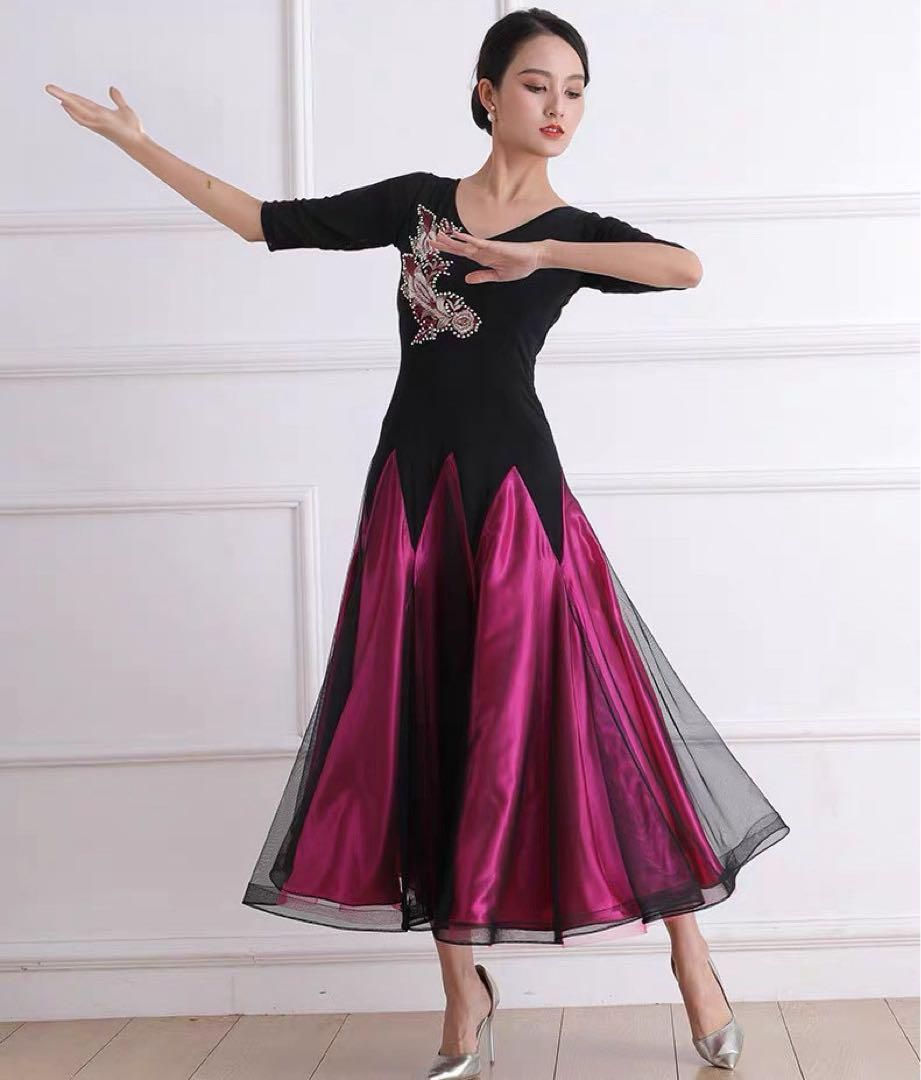 新品未使用 スタンダード＆ラテン練習用ワンピース ホースヘアで裾が