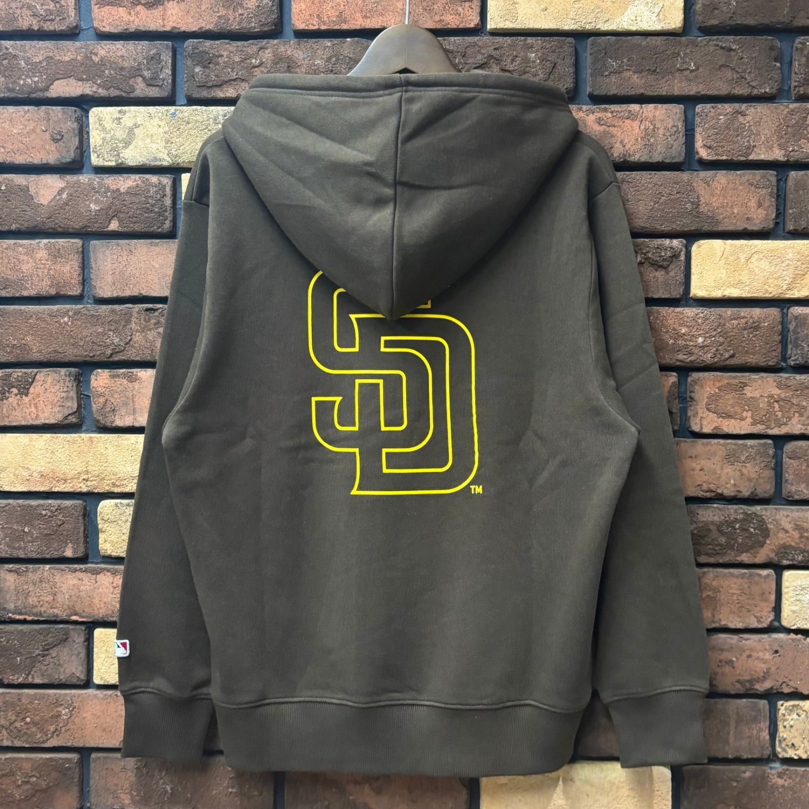 MLB/サンディエゴ・パドレス バックプリントプルパーカー】長袖 野球