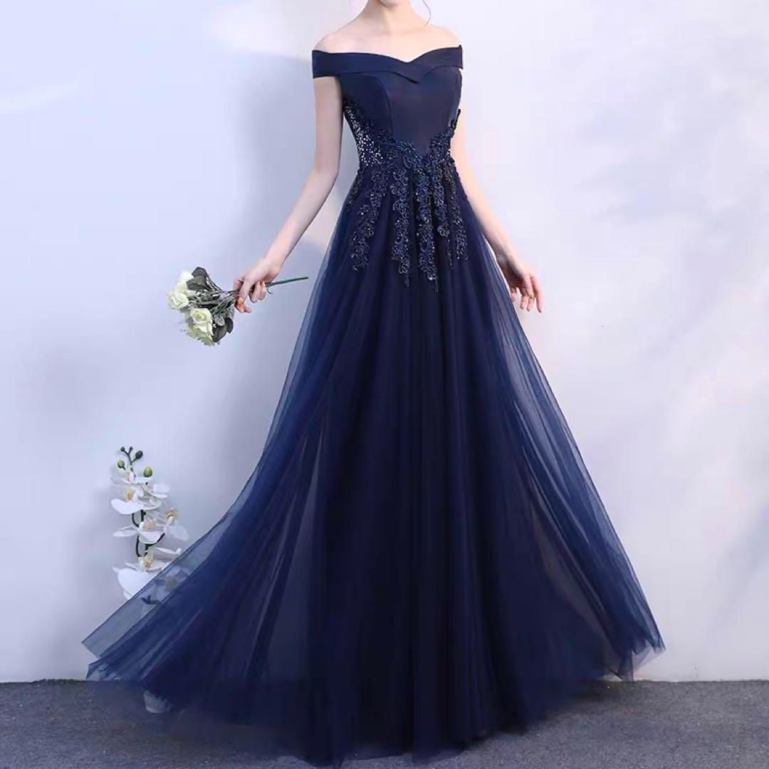 お花のデザインがオシャレなオフショルのチュール ロングドレス お花のデザインがオシャレなオフショルのチュール ロングドレス