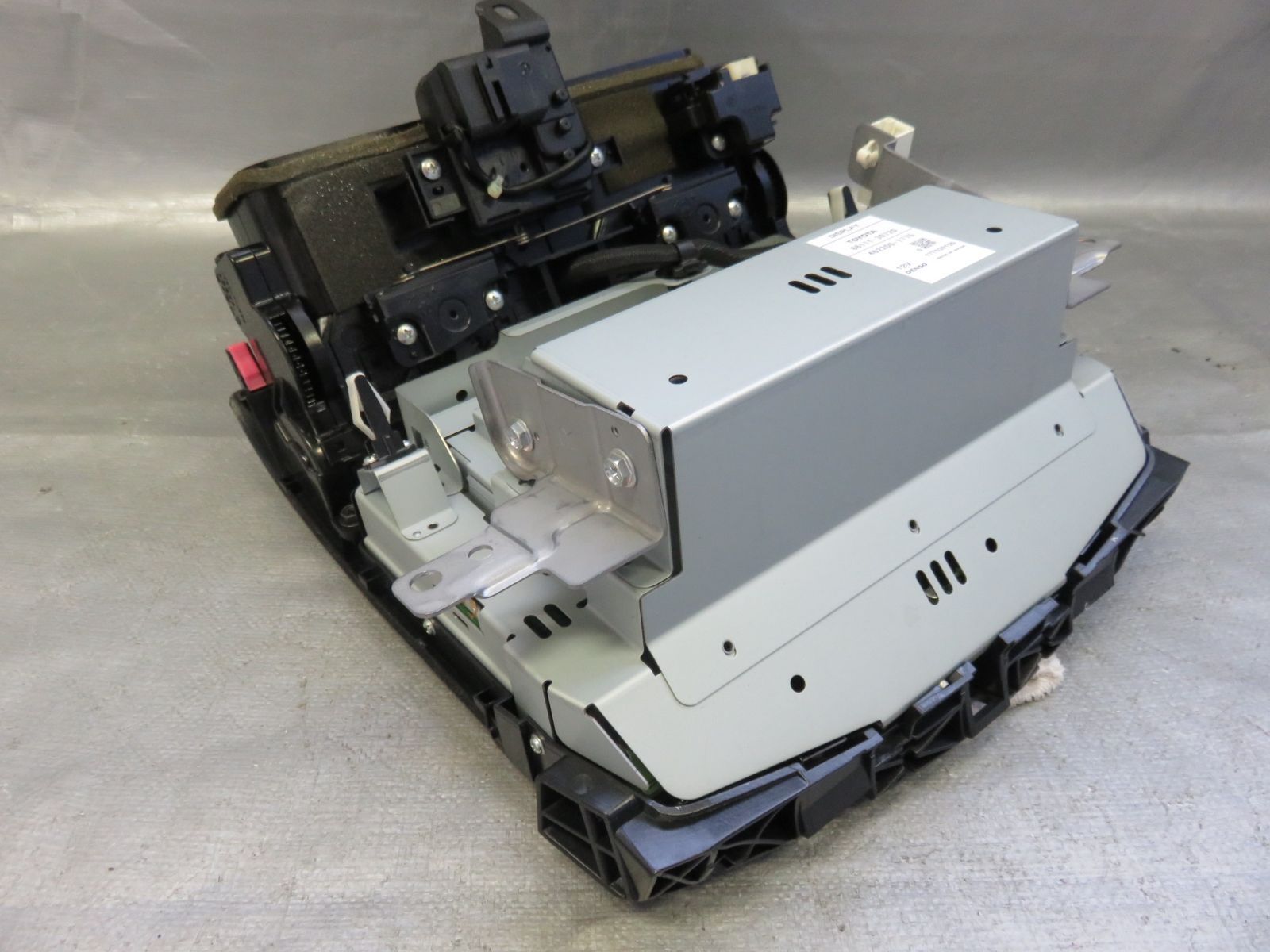 トヨタ クラウン 200系 マルチモニター 86111-30720 トヨタ 純正 クラウン 《 GRS202 》 マルチモニター 86111-30720