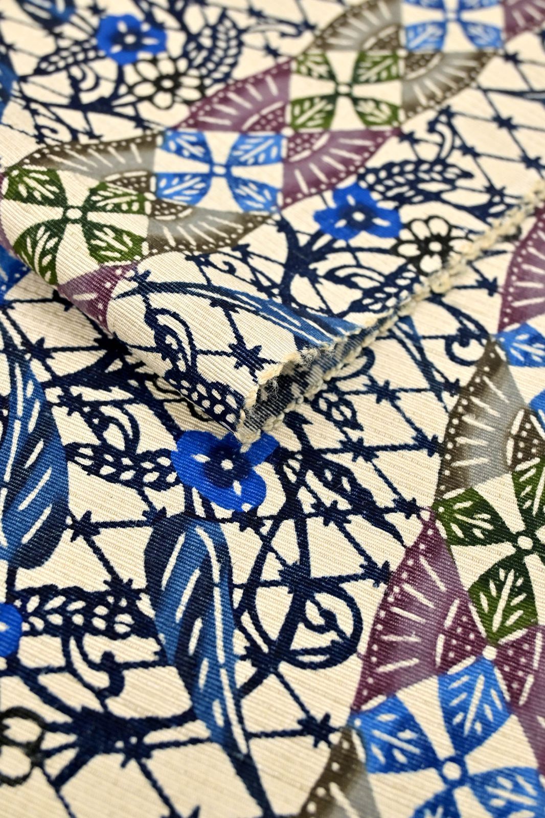 K.I 本場琉球紅型 人間国宝 玉那覇有公 九寸名古屋帯 人間国宝 玉那覇有公】 本場琉球紅型九寸名古屋帯 ≪お仕立て