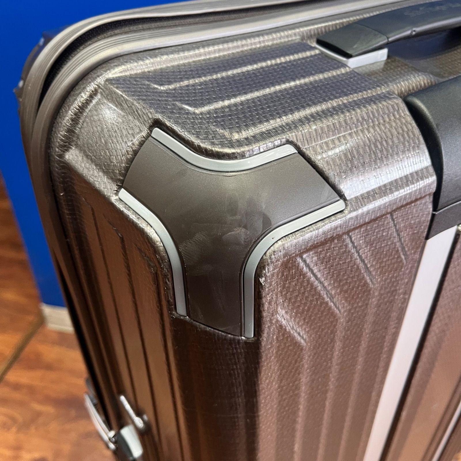 超軽量 サムソナイト コスモライト スピナー69 ミッドナイトブルー 68L