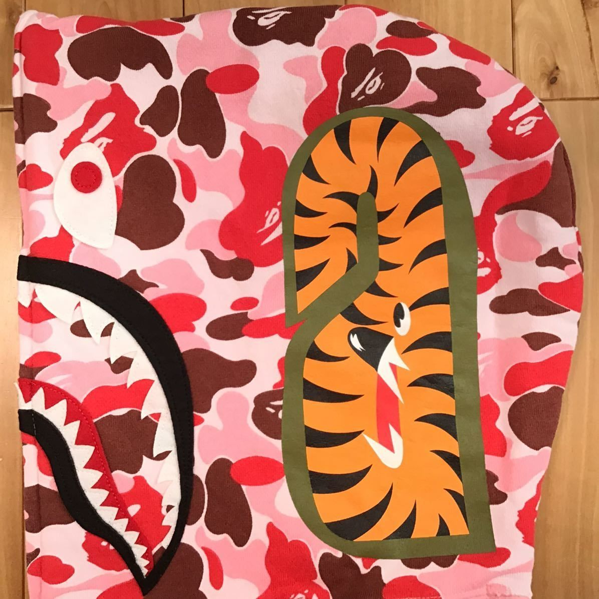 ☆広島限定☆ Hiroshima city camo シャーク パーカー Mサイズ shark 