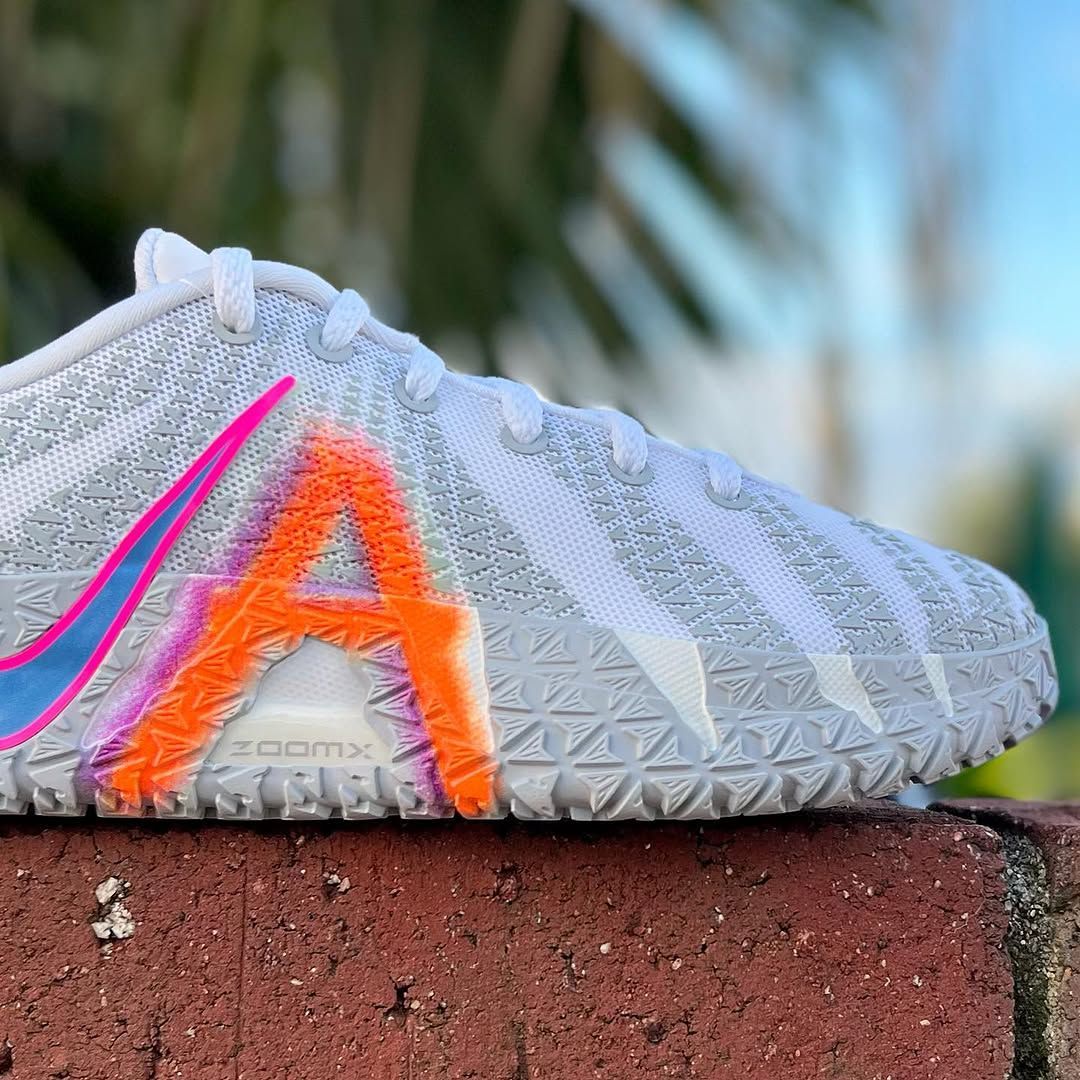 NIKE JA 3 GS 'LIGHT SHOW' ナイキ ジャ 3 ジャ モラント