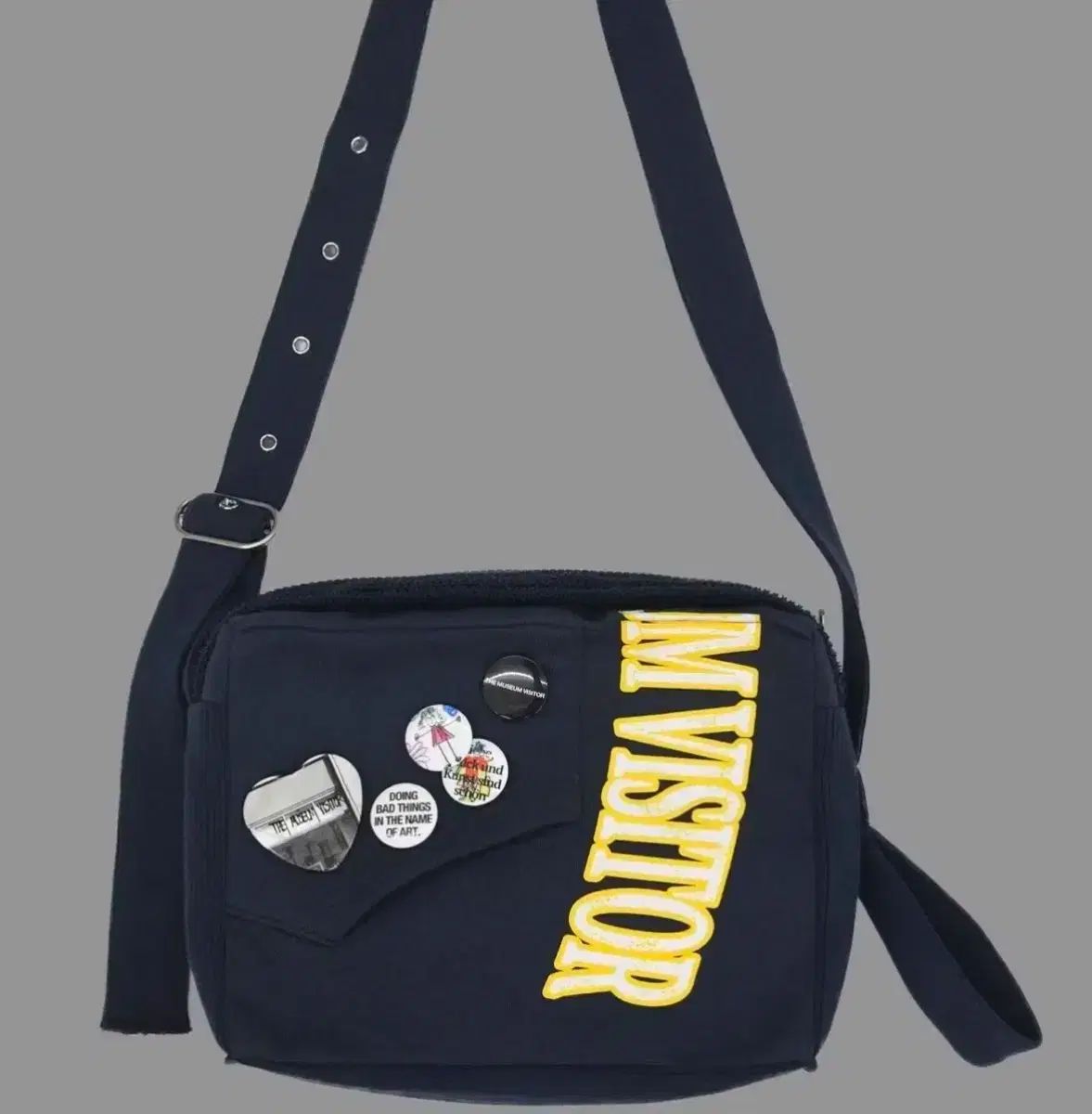 THE MUSEUM VISITOR(ザミュージアムビジター) パーカーバッグ