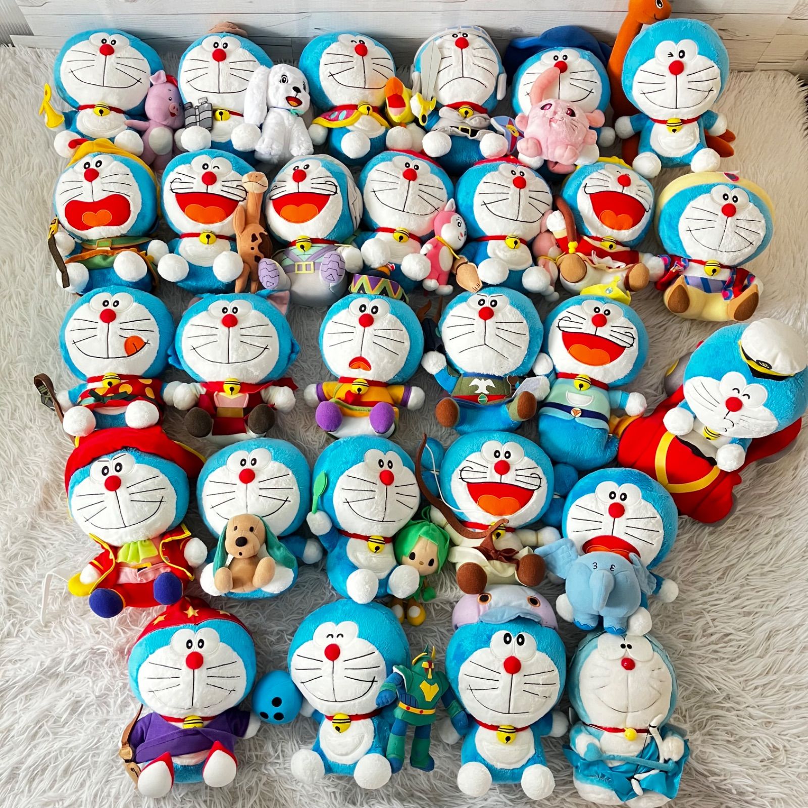 【平成レトロ】ドラえもん　グッズ　まとめ売り　おもちゃシールなど ドラえもん グッズ まとめ売り 平成 レトロ レア 昭和レトロ、平成