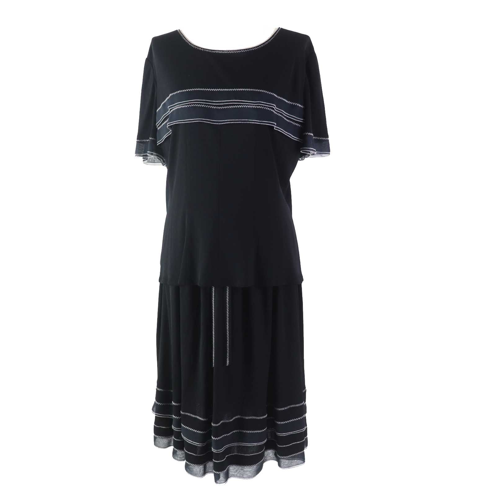 CHANELシャネル ロゴボタン付きスカート 黒