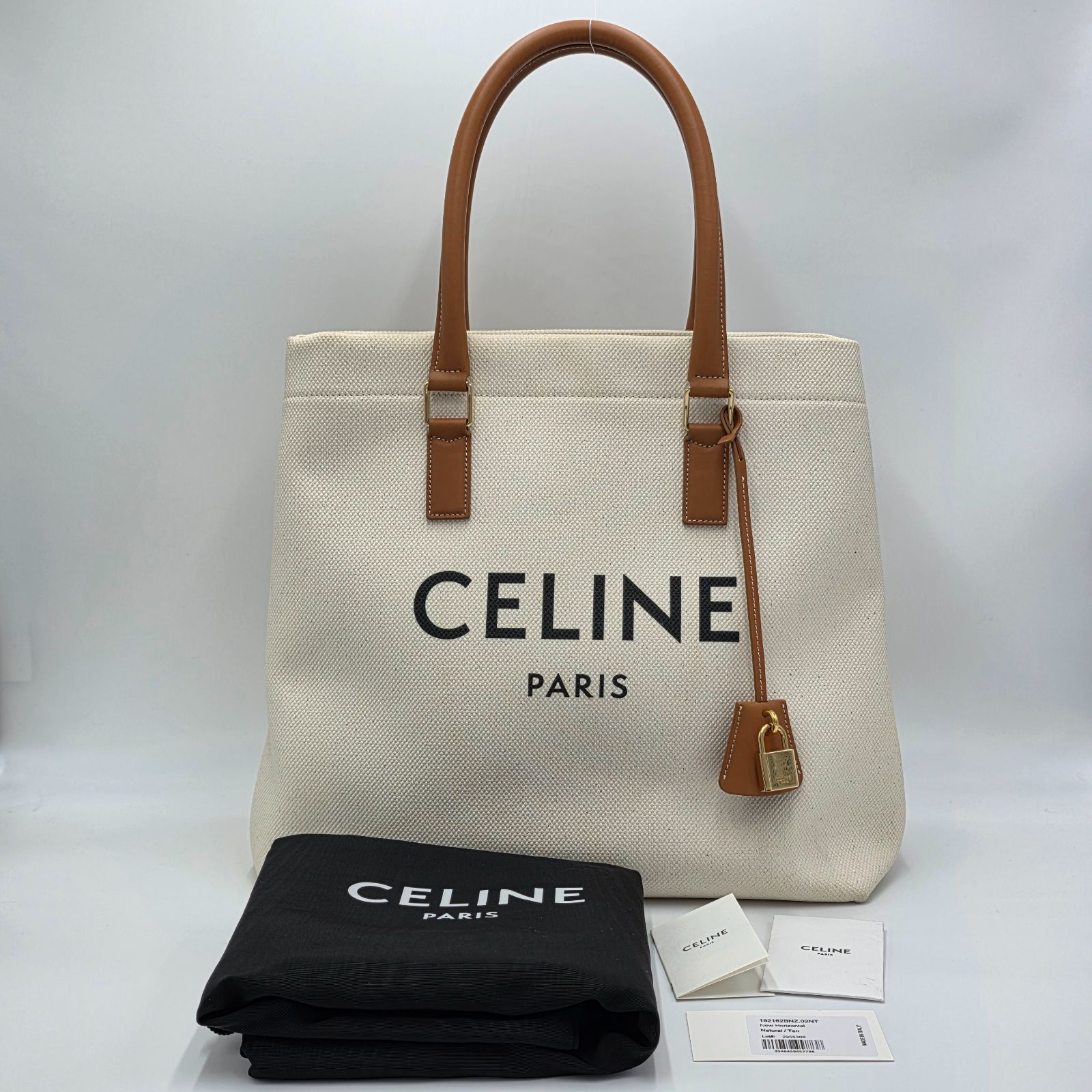 最終値下げ‼️セリーヌ♡限定色♡レア完売♡トリオンフ♡アイボリー♡クリーム色♡ CELINE セリーヌ スニーカー トリオンフ アイ ＆ リップ