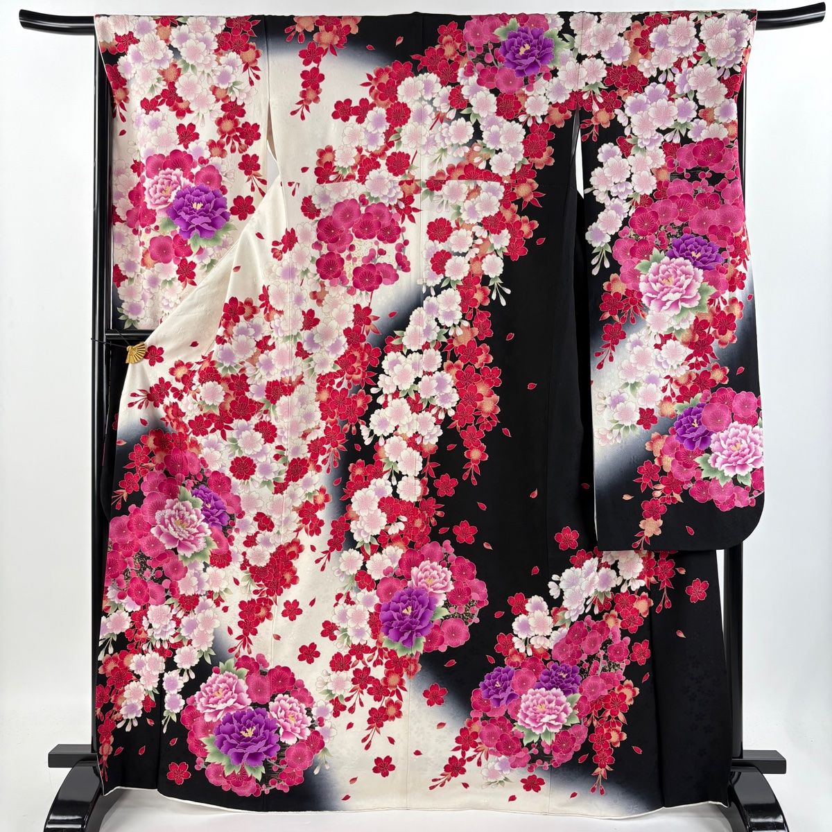 振袖 身丈168cm 裄丈67.5cm L 袷 牡丹 桜 金彩 刺繍 クリーム