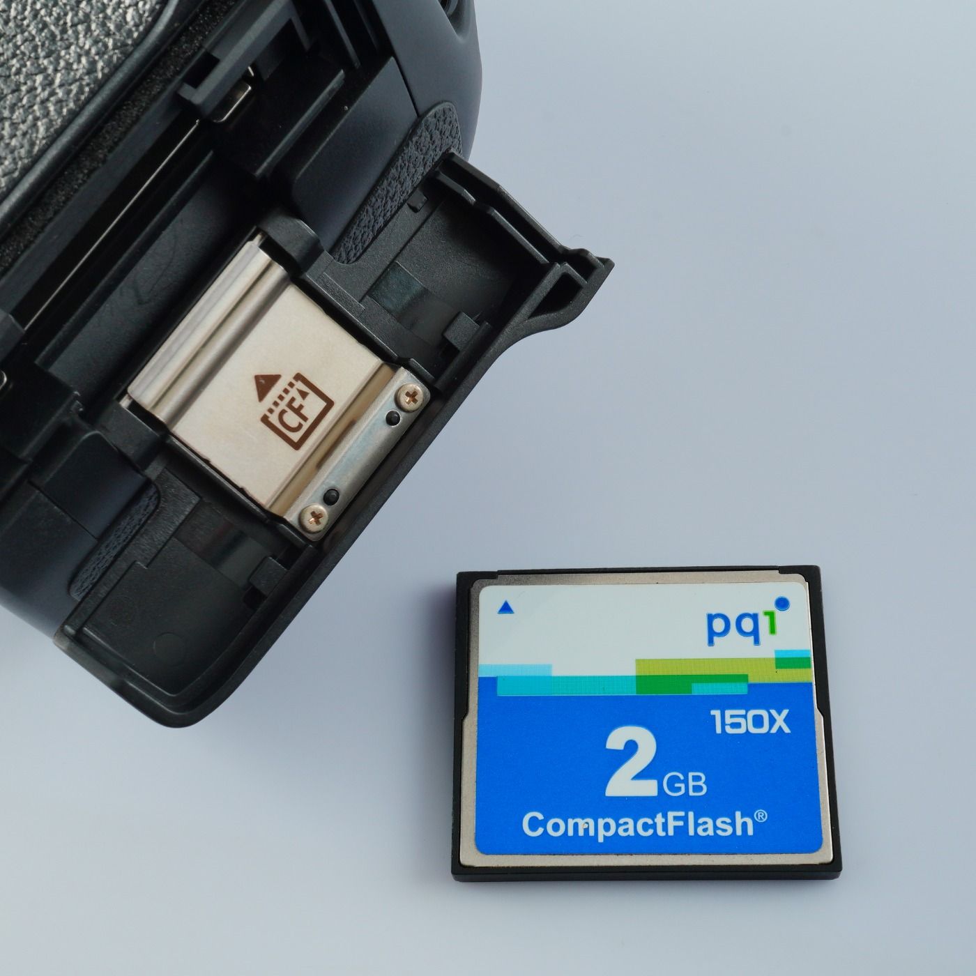 Canon キヤノン EOS 40D + EF-S 18-55mm F/3.5-5.6 IS Ⅱ + CF 2GB  