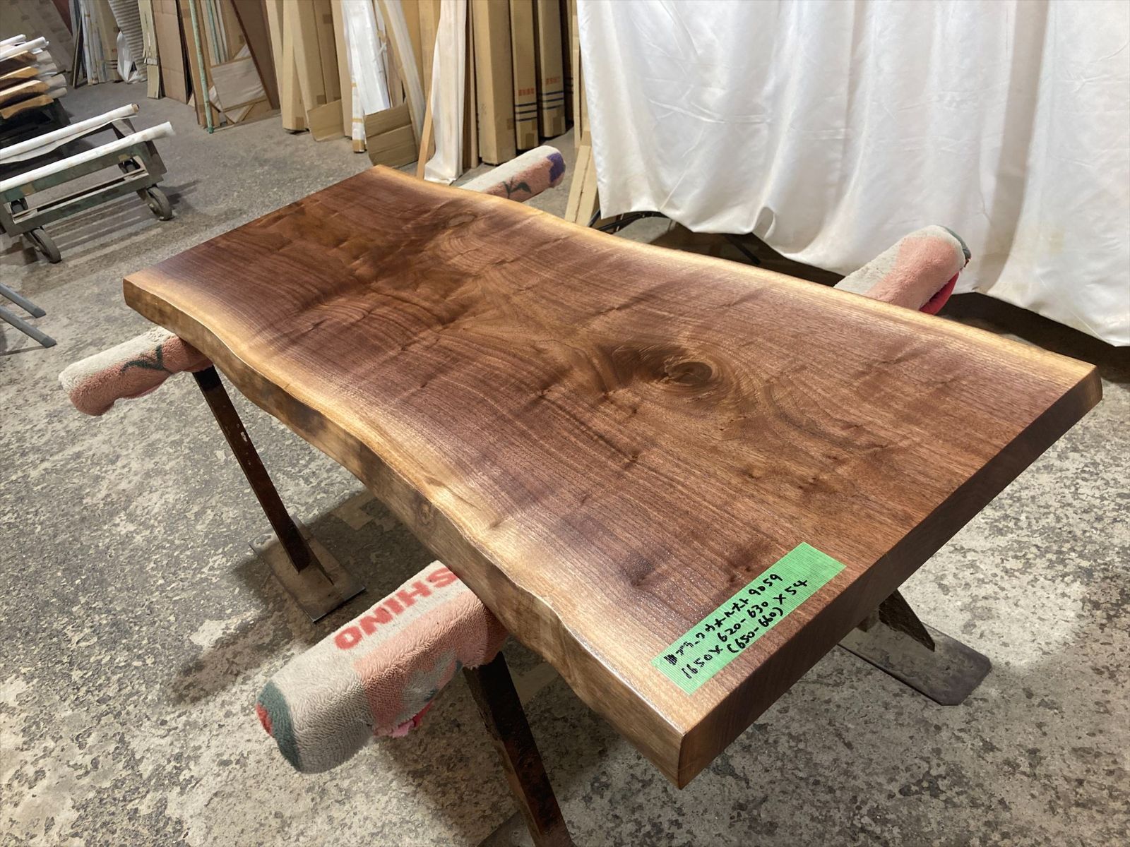 ブラックウォールナット9059 一枚板無垢 乾燥材 1650ｘ620-630ｘ54mm カウンター センターテーブル ダイニングテーブル
