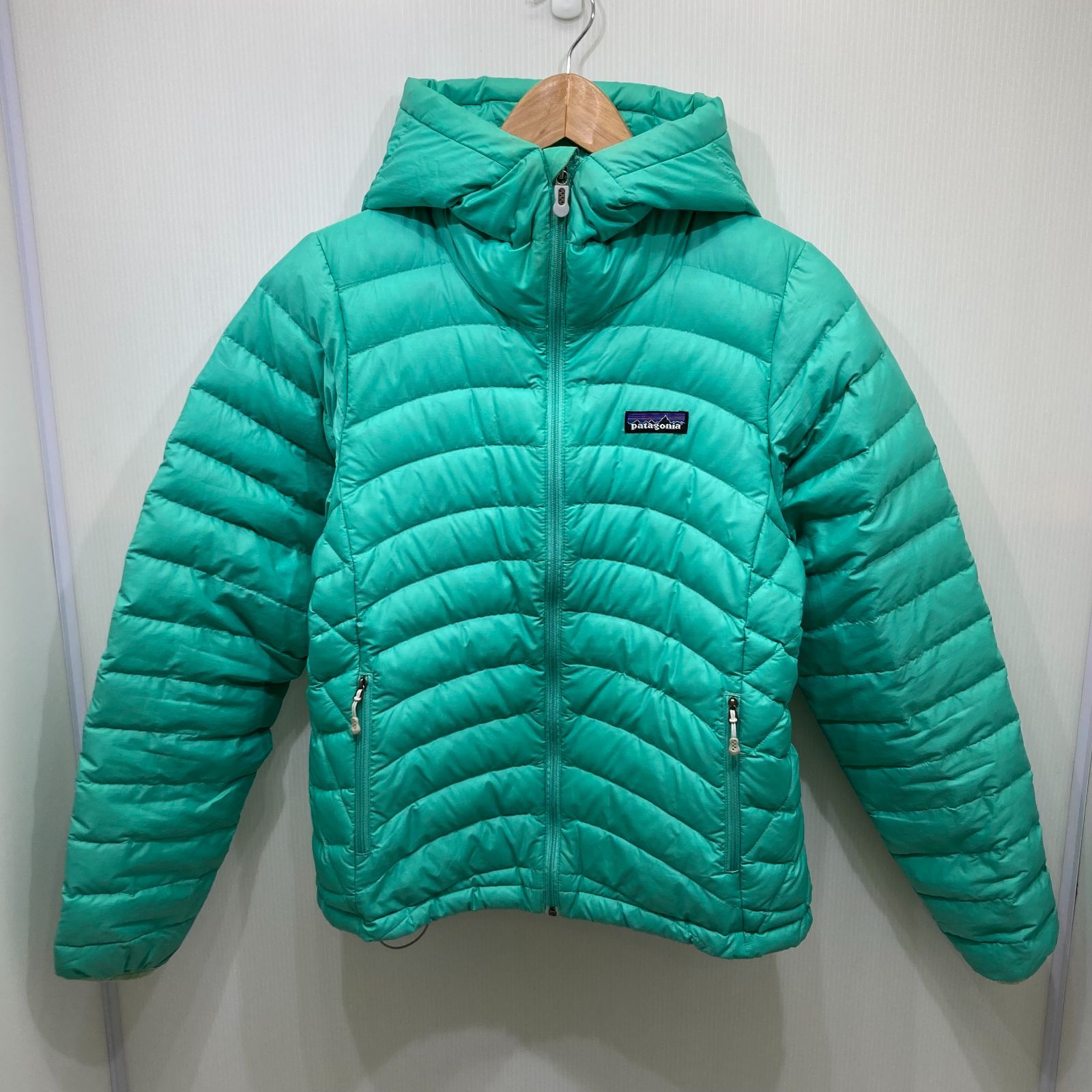 patagonia パタゴニア ダウンジャケット XSサイズ ライトグリーン 