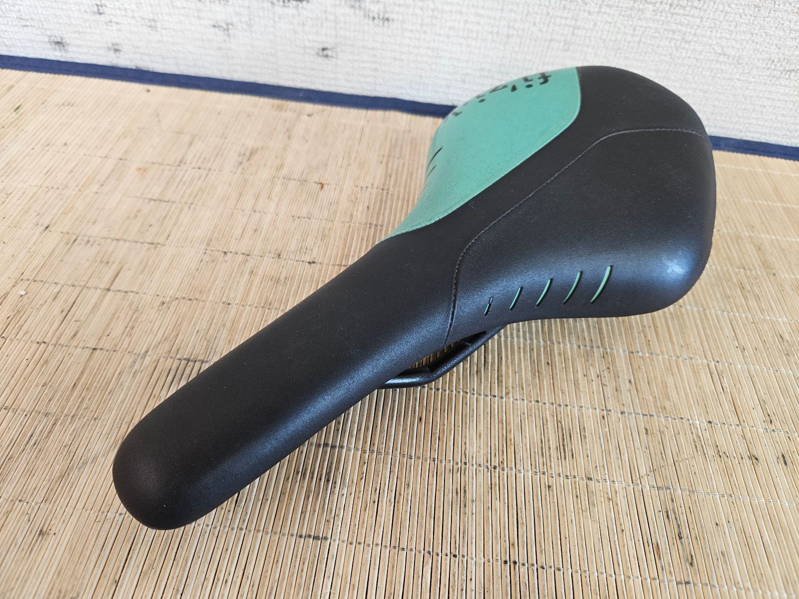 □ Fizik R7 Alloy フィジーク サドル チェレステカラー ロード