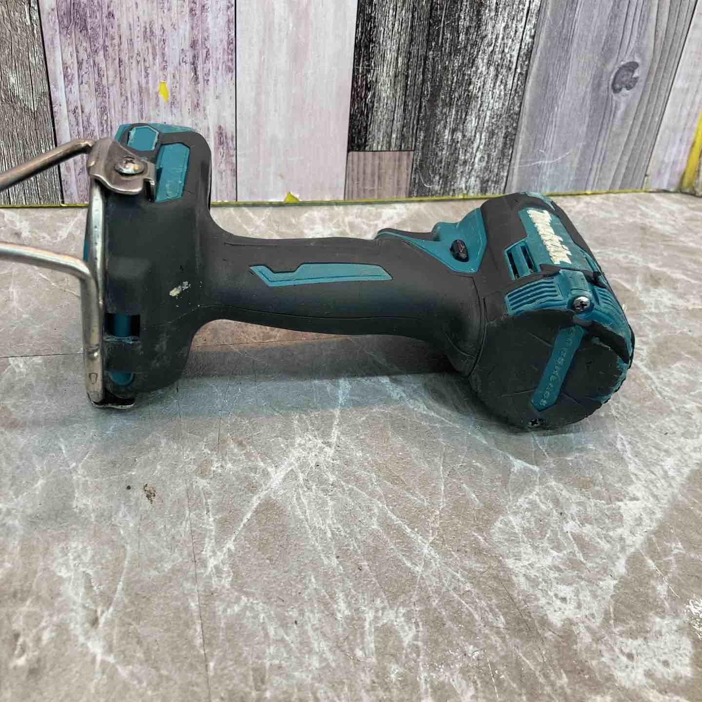 コードレスインパクトドライバー