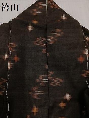 平和屋着物○国指定重要無形文化財 本場久米島紬 手織 琉球絣文様 正絹