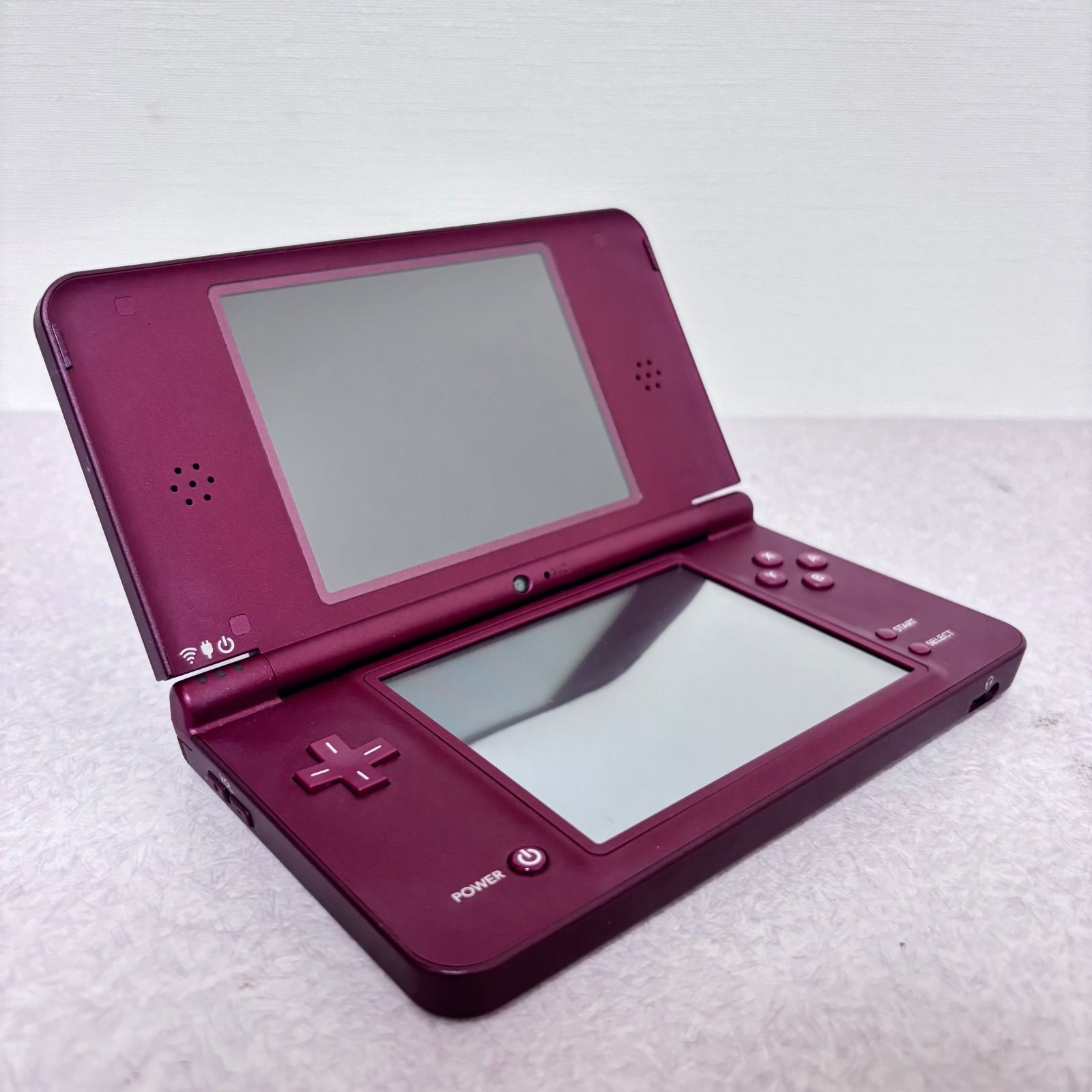 DSiLL UTL-001 ニンテンドー ワインレッド