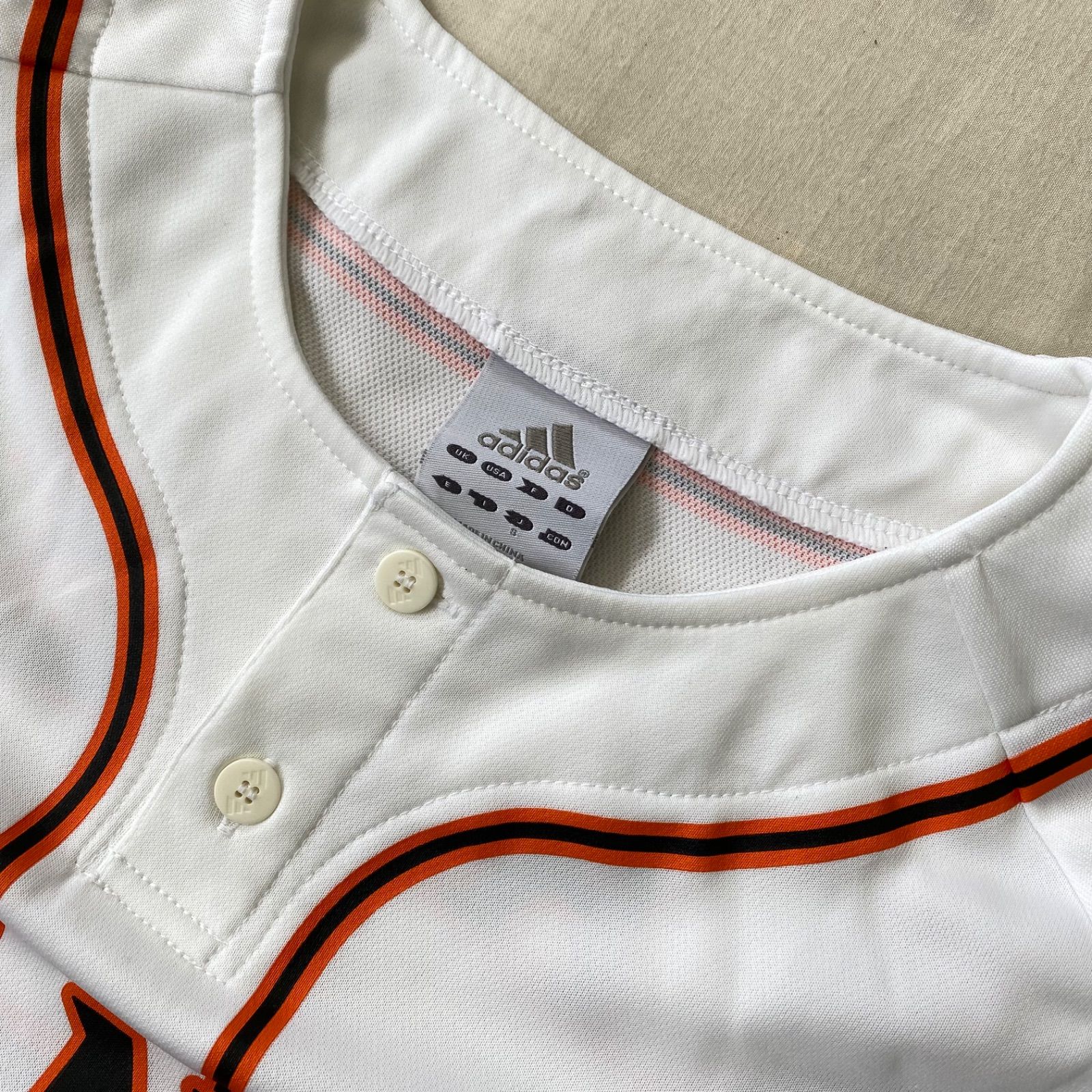 巨人　読売ジャイアンツ　adidas ユニフォーム 亀井 9 未使用 adidas 読売ジャイアンツ 9番 亀井 義行選手 GIANTS レプリカ