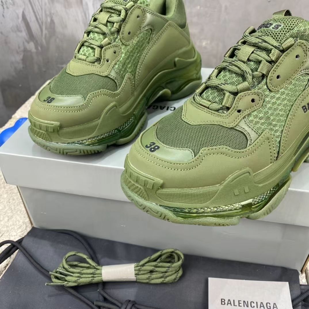 BALENCIAGA TRIPLE S CLEAR SOLE DARK GREEN