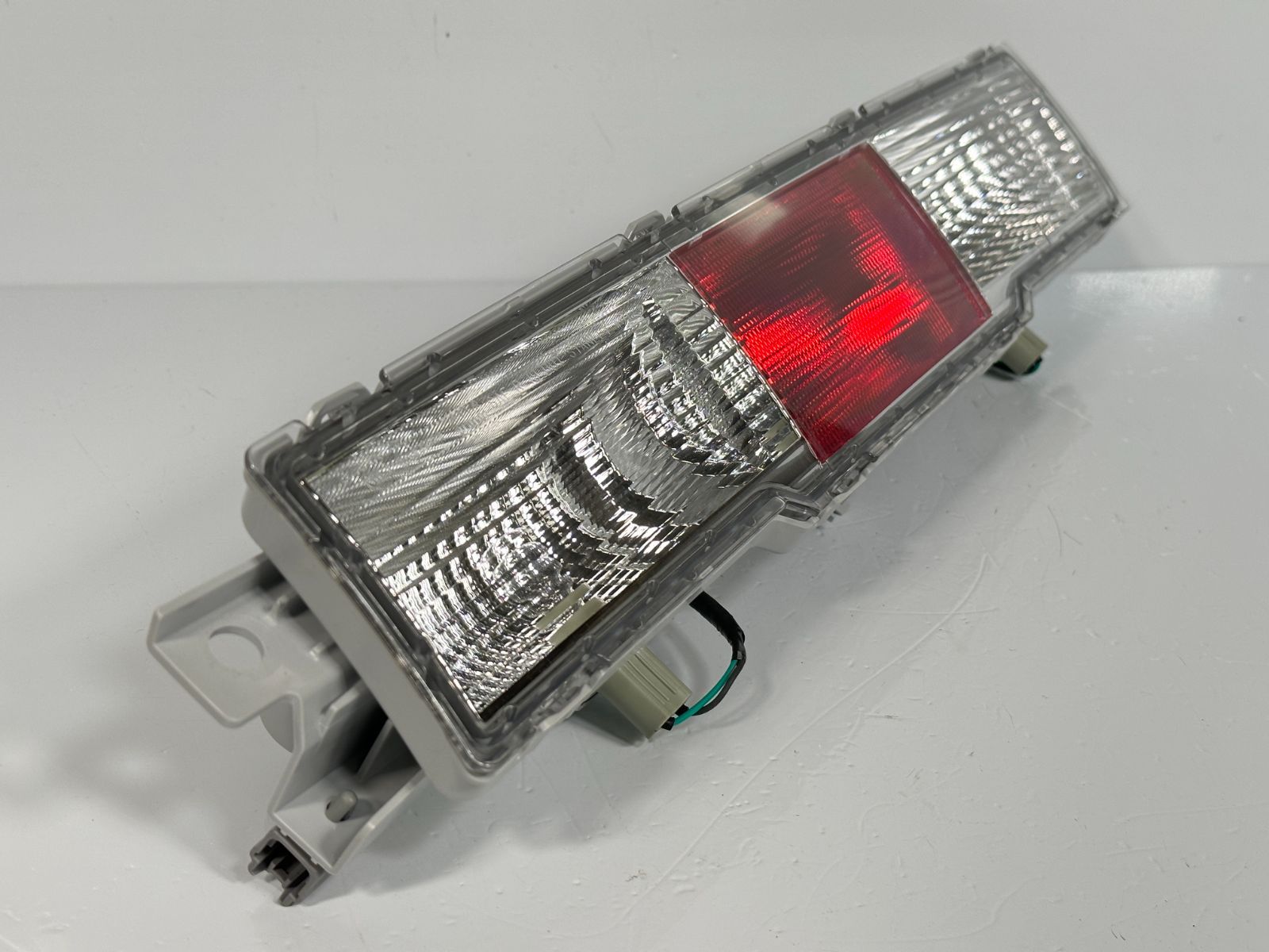 新車外し/美品/破損キズなし GR86 ZN8 BRZ ZD8 純正 バック
