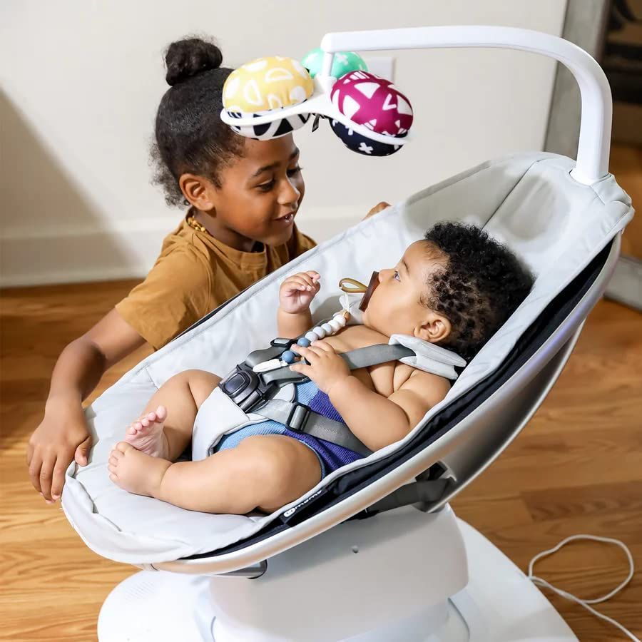 新着商品】(グレー) Bluetooth ハイアンドローチェア オートスイング ベビーバウンサー 電動バウンサー mamaroo  マルチモーションベビースイング ママルー 新生児 【日本正規品】バウンサー - セール特典あり