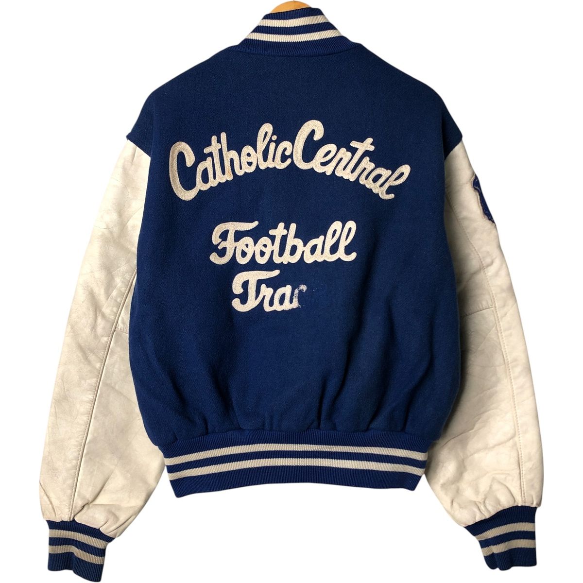 ねっこ様USEDホロウェイ00年代アワードジャケット　スタジャン袖切り替えレザー 古着 ホロウェイ HOLLOWAY 袖革ウールボタンスタジャン バーシティ