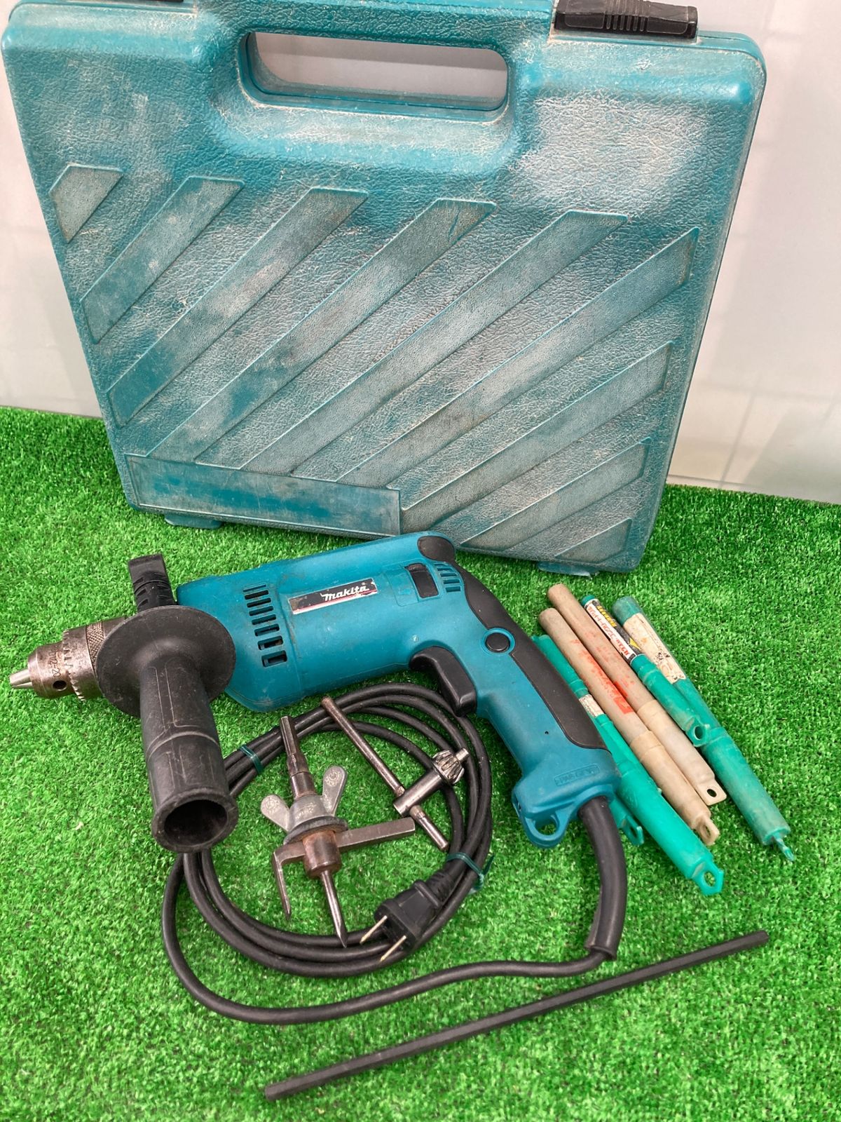 【中古品】【0922】★makita　16mm振動ドリル　HP1620F　ITDGX8E5C4UZ