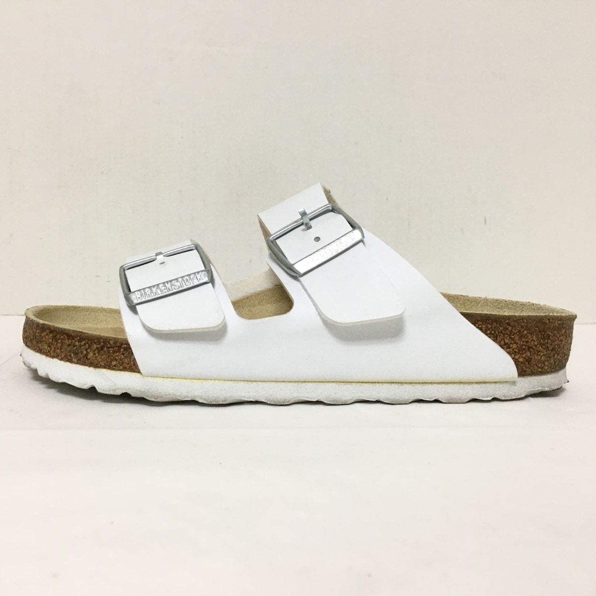 BIRKEN STOCK(ビルケンシュトック) サンダル 37 レディース - 白 合皮