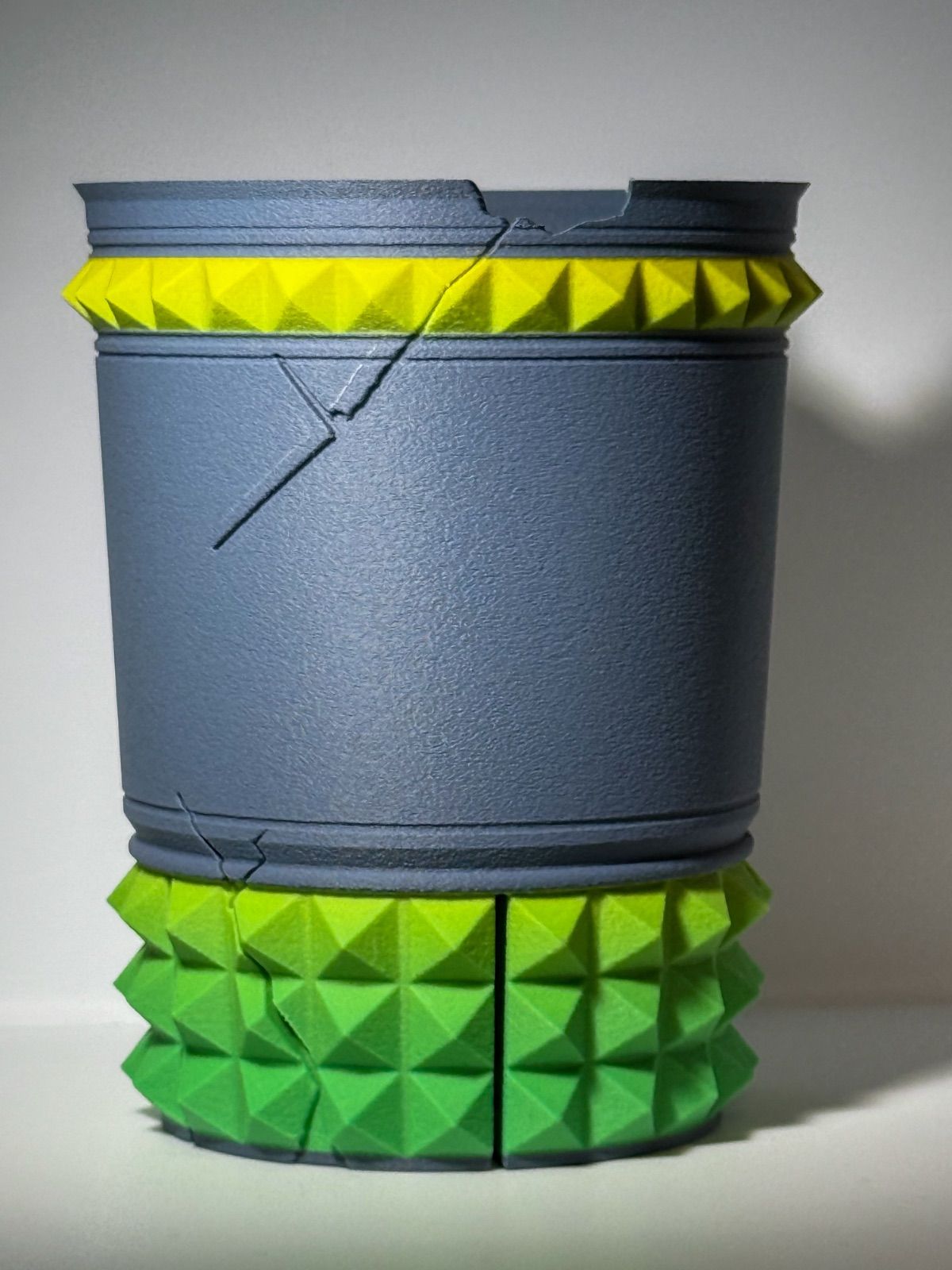 Studs and Clacks Cylinder Slit Pot gradation | 植木鉢 3Dプリンター鉢 作家鉢 スタッズデザイン