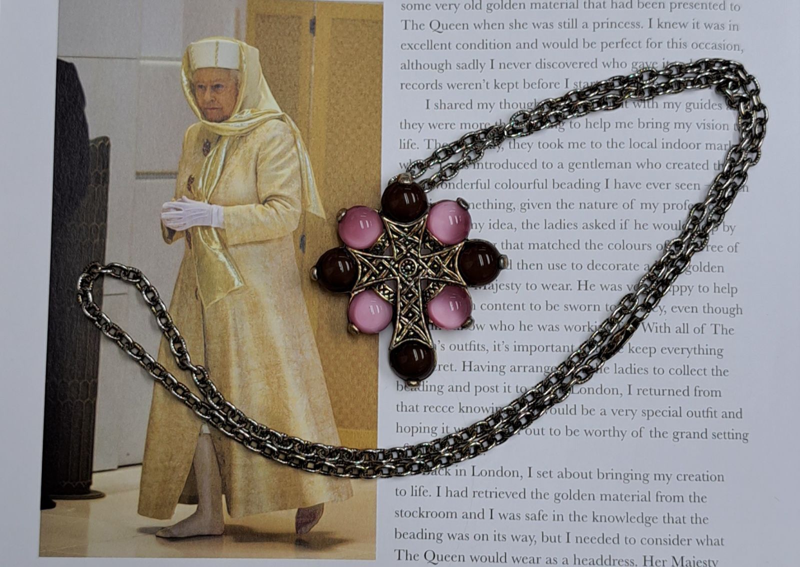 Miracle ピンクムーンストーンペンダント&ブローチ