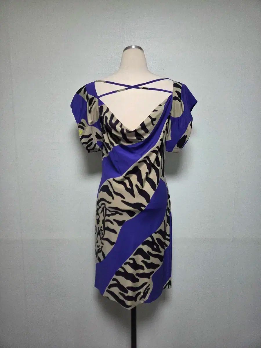 極美品♡ ダイアン DVF ラップワンピース シルク100% 伸縮性 ジャージー 4 ／ 66 DVF ダイアン・ヴォーン レオパード 百 ドレープ シルク