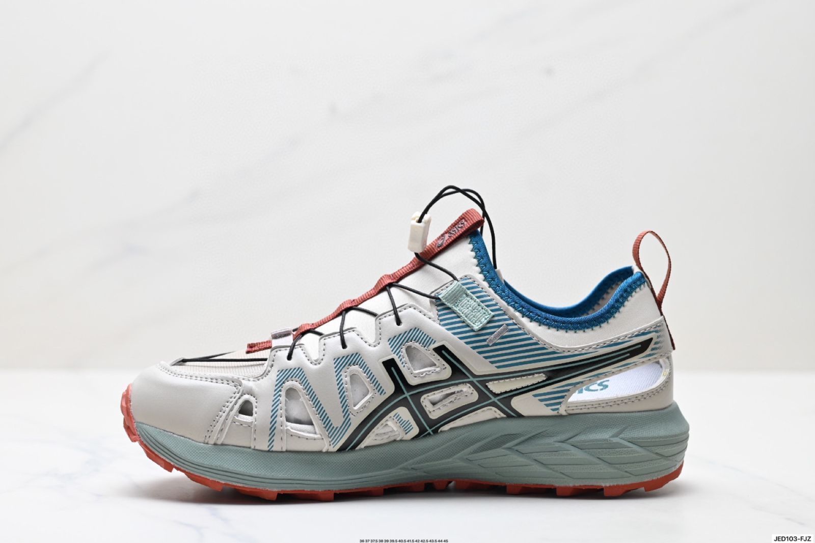 新型カップル用ウォーキングシューズ GEL-SONOMA