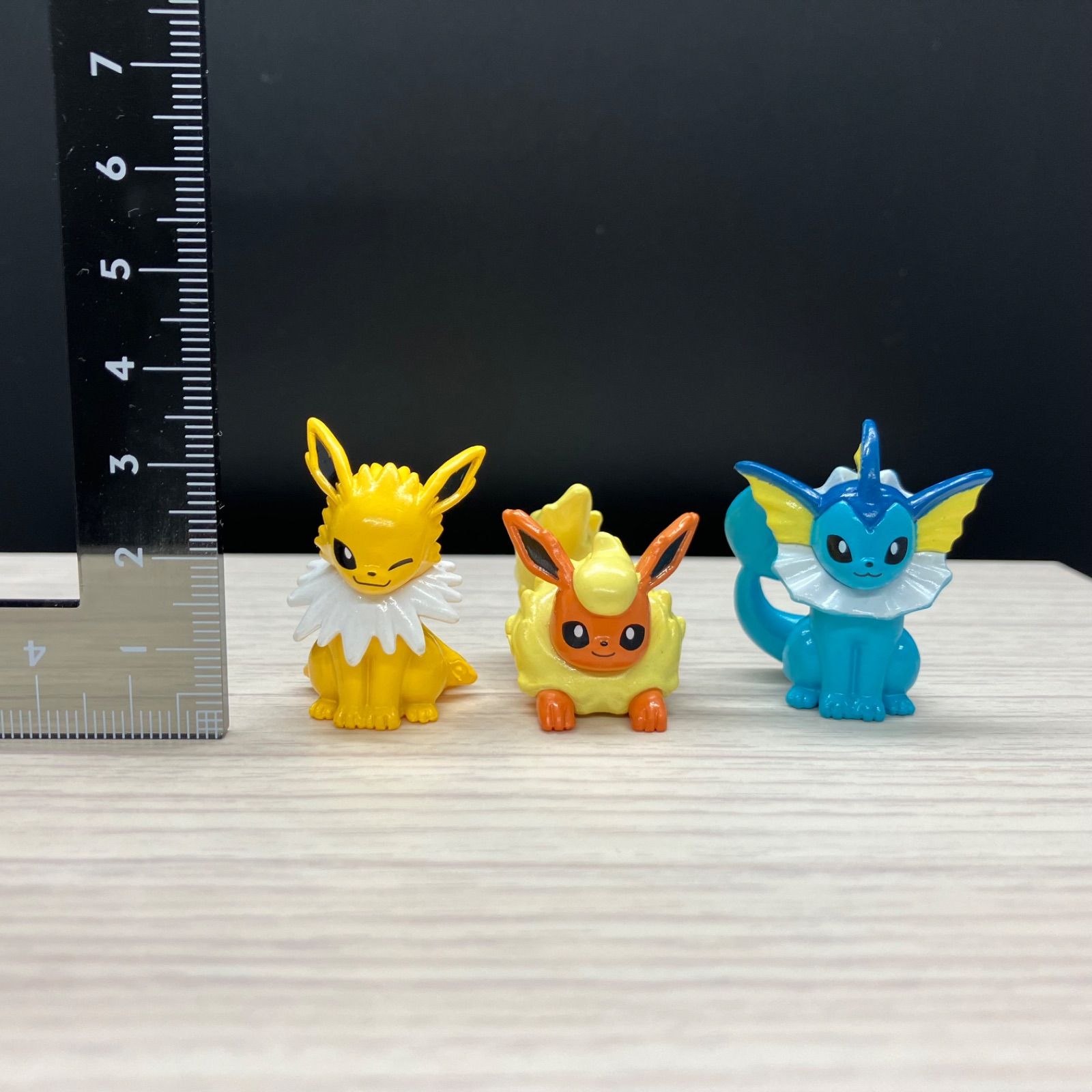 Funism ポケモン フィギュア シャワーズ　サンダース　ブースター　3個 ポケモン「シャワーズ」「サンダース」「ブースター」の等身大
