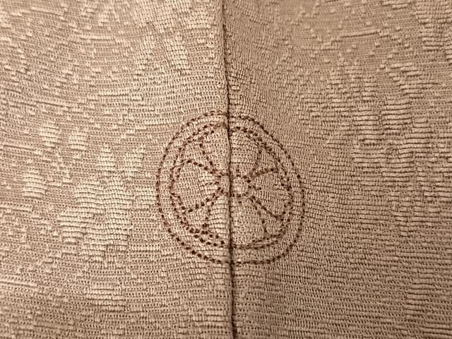 平和屋着物●上質な色無地　作家物　利休彩夢　紋意匠　鳩羽色　正絹　逸品　AABA2642np 平和屋着物○上質な色無地 作家物 利休彩夢 紋意匠 鳩羽色 正絹 逸品