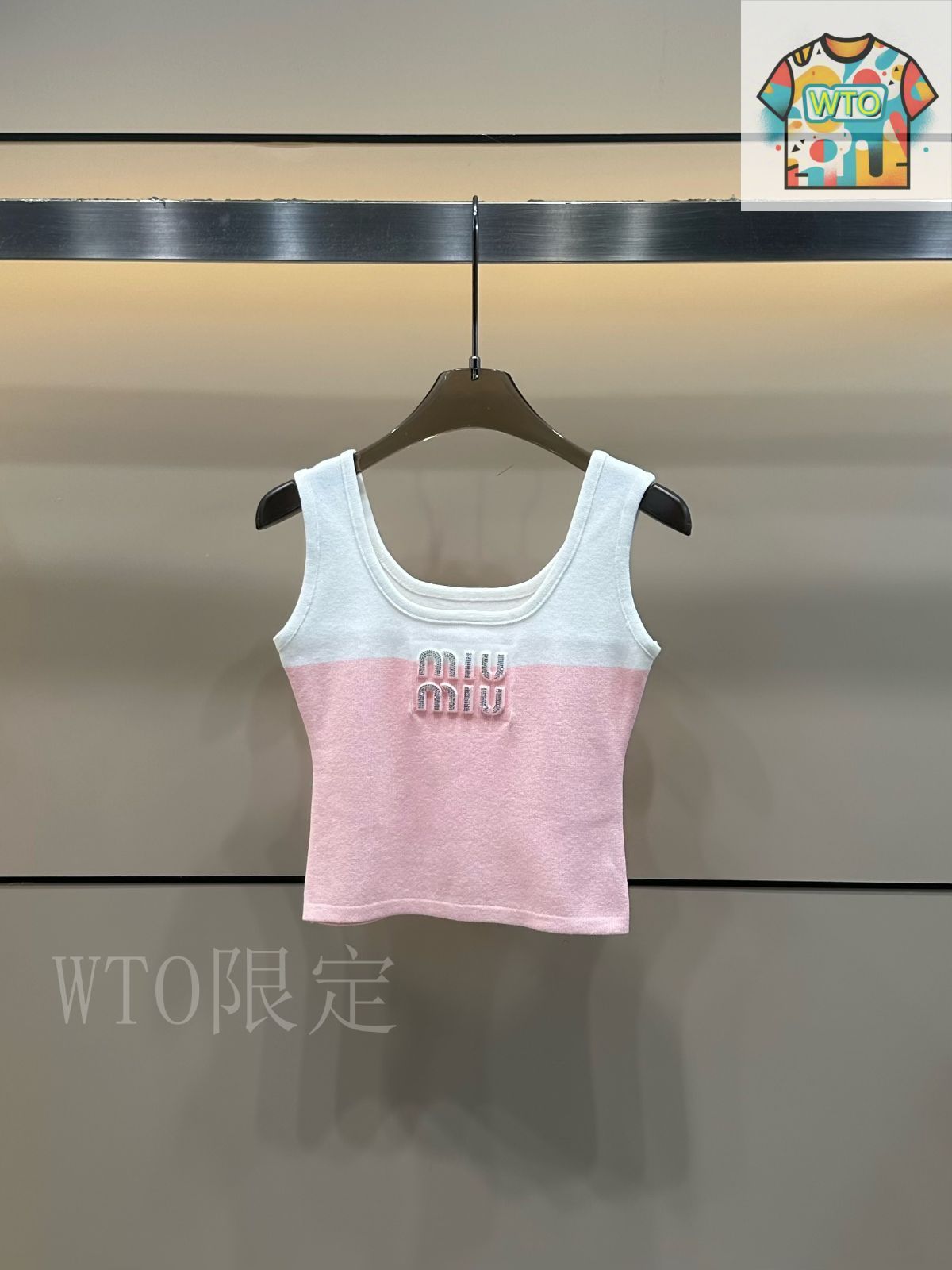 値下げ【極美品】希少 90s MIU MIU 白タグ アーガイル ニットベスト 希少】Miumiuアーガイルチェックニットベスト - メルカリ
