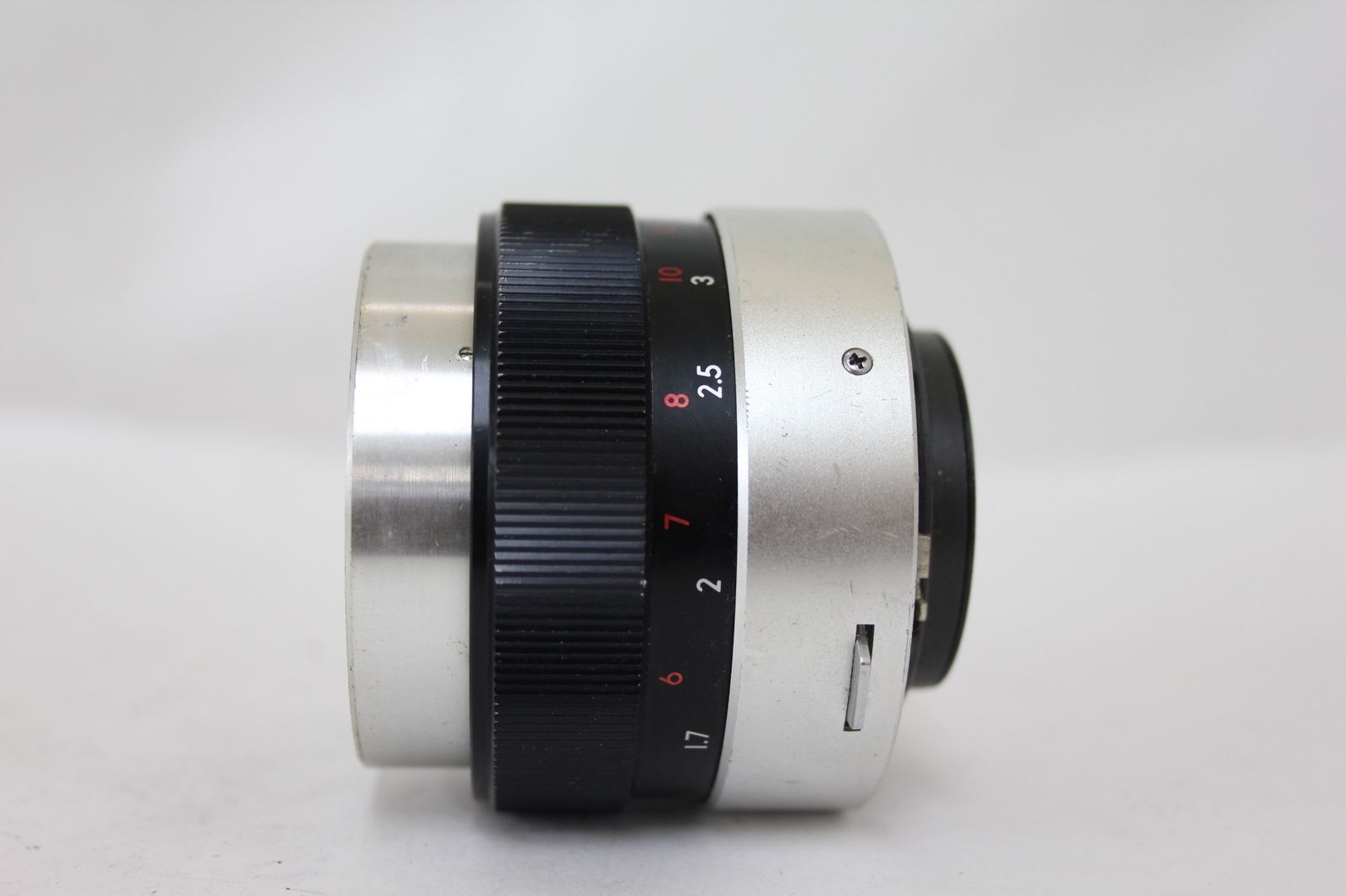 100mm F4