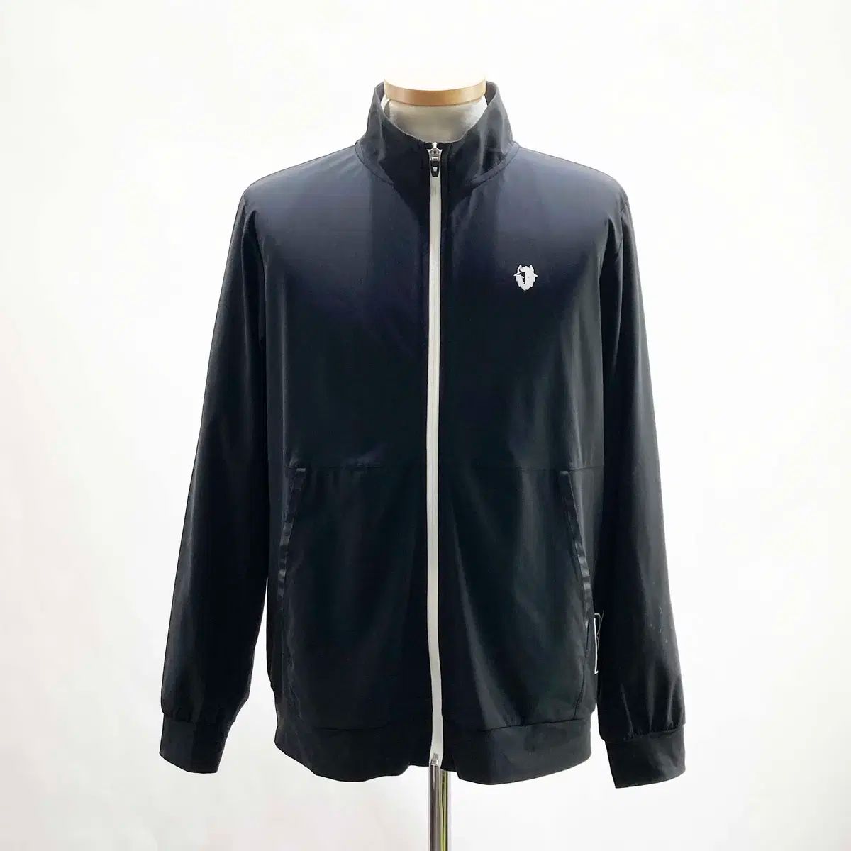 韓国発★新品 BLACK YAK ブラックヤク スポーツウェア トップス M BLACK YAK(ブラックヤク) 2022 メンズハイキングジャケット 175