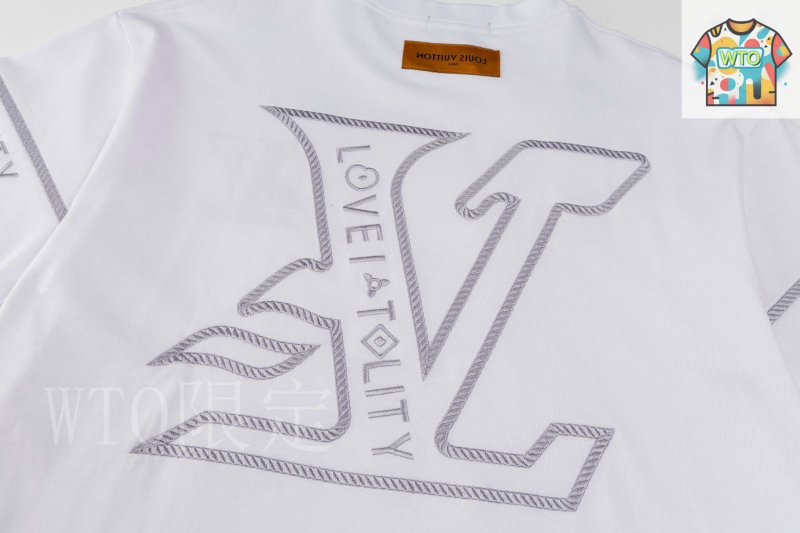 【25SS/すぐ届く/フレッシュに着こなす】Louis Vuitton Tシャツ 今日特価】Louis Vuitton ルイ・ヴィトン 25ss グラデーション