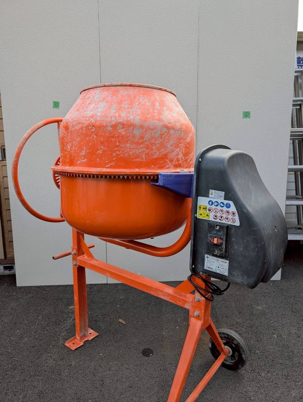 姫路引取 アルミス 電動コンクリートミキサー まぜ太郎 140ℓ 2510 O