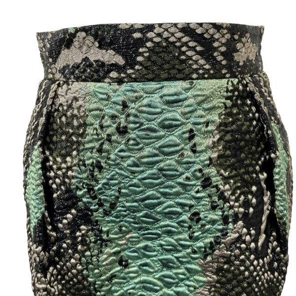 グッチ GUCCI タイトスカート ミニ グリーン系 グリーン カーキ 黒 ベージュ 蛇柄 スネーク柄 絹 36 S 7号 レディース S5V660