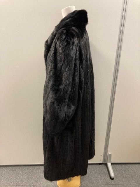 【全額返金保証・送料無料】ブラックジュエルミンクのコート・正規品・美品・最高級