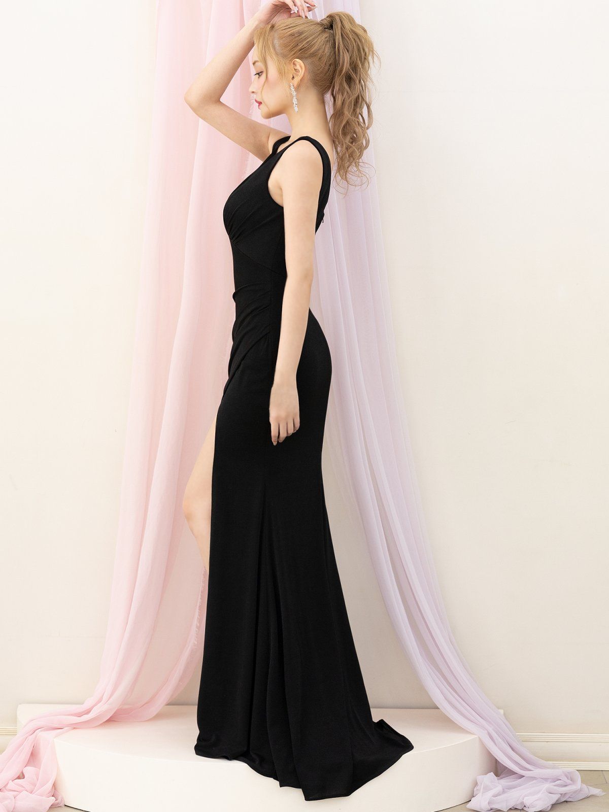 エンジェルアール　黒ロングドレス ANGEL R/エンジェルアール】ホルターネックデザイン/フロントビジュー