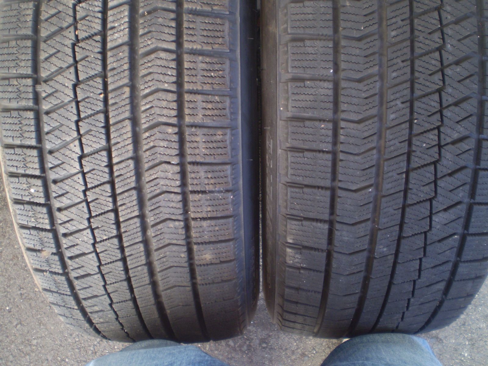 スタッドレスタイヤ BS BLIZZAK VRX2 245 40R20 2本セット