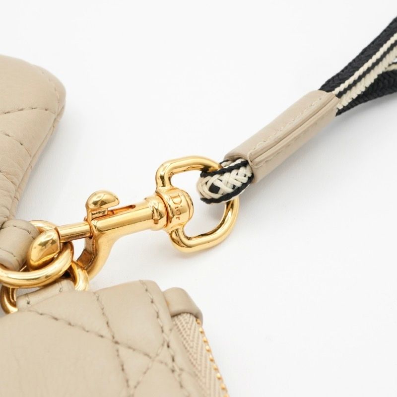 Christian Dior - クリスチャンディオール CHRISTIAN DIOR 携帯・スマホアクセサリー ベージュ ゴールド ブラック レディディオール カナージュ ディオールカロ フォンケース モバイルポーチ ポシェット コインケース クリスチャンディオール CHRISTIAN DIOR 携帯・スマホ