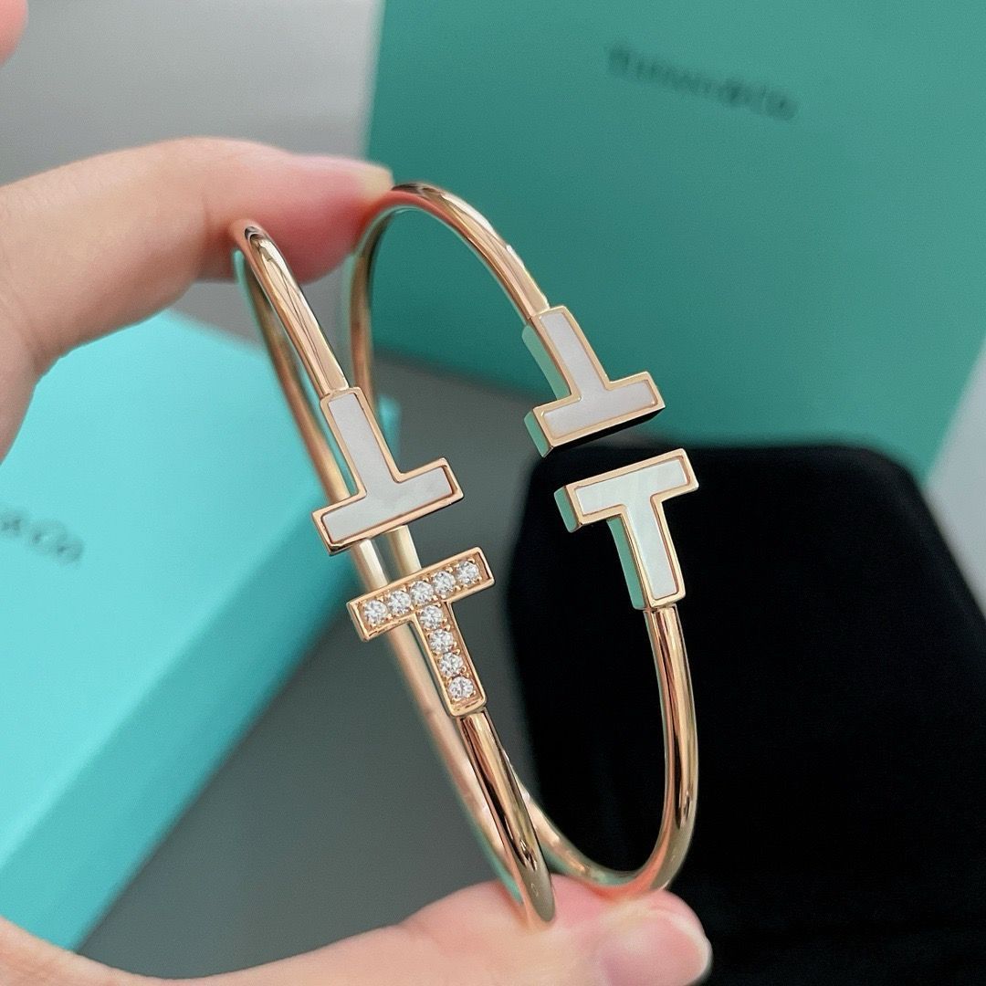 極美品！ティファニー/Tiffany&Coブレスレット大人気T ナロータイプ ワイヤーブレスレットゴールドバングルレディース☆ 新品未使用