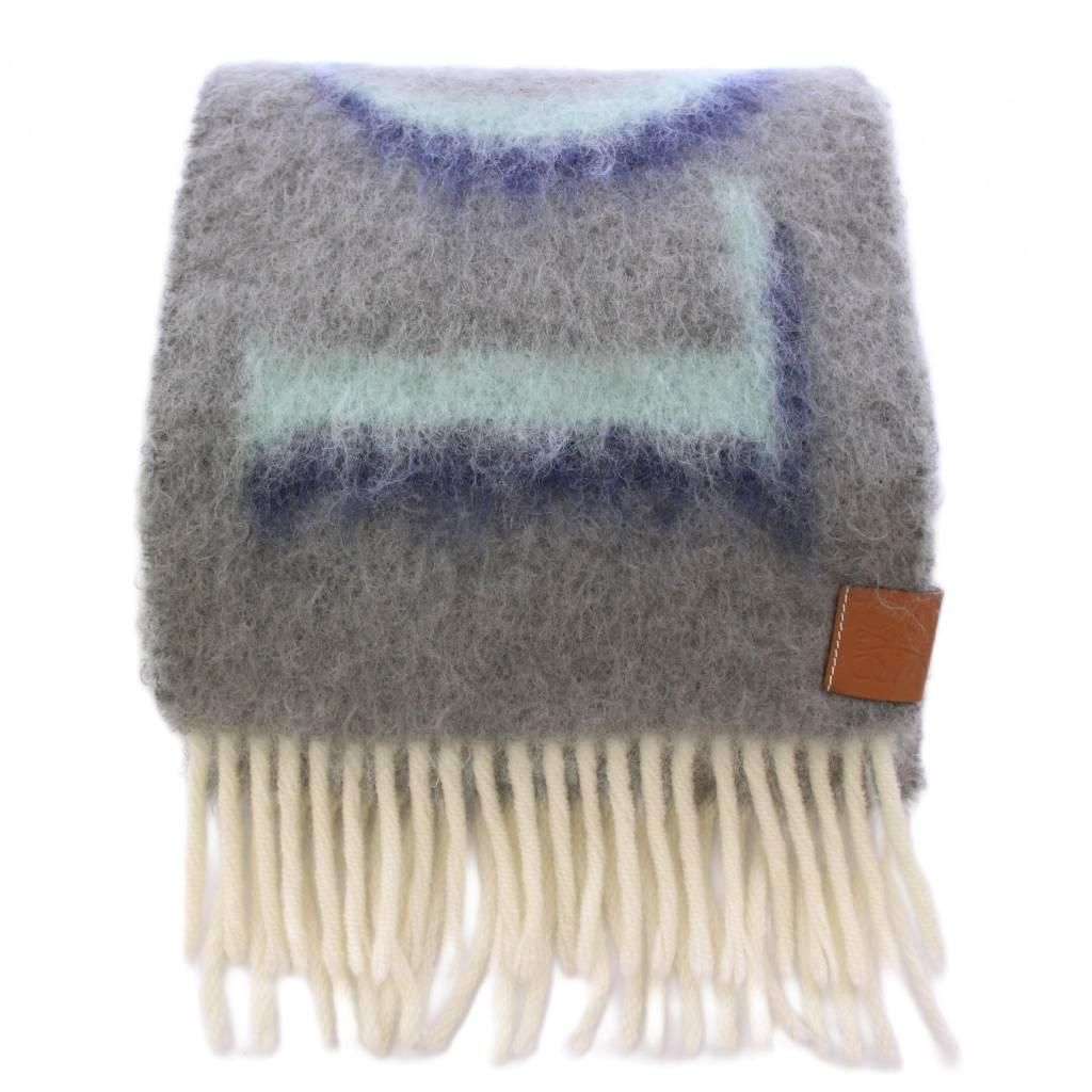 ロゴ入りウール混紡マフラー グレー グレーのウール混紡マフラー