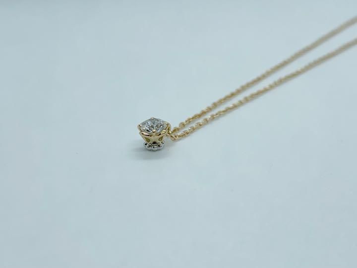 特別特価】星の砂 K18PG/WG ダイヤモンド 一粒石ペンダントネックレス 