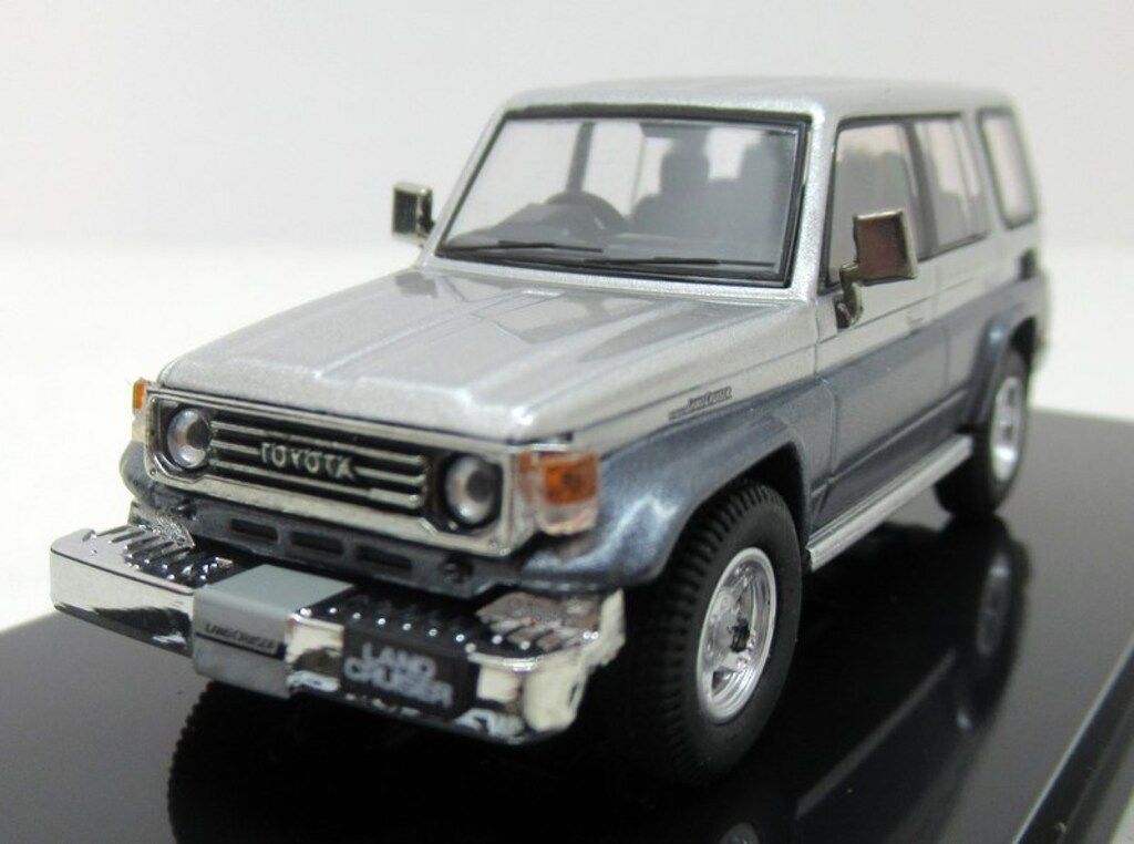 18号 Hobby JAPAN 1/64 トヨタ ランドクルーザー 70 ZX 4DOOR 1994